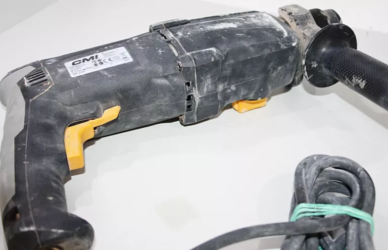 MŁOTOWIERTARKA CMI SDS PLUS 800