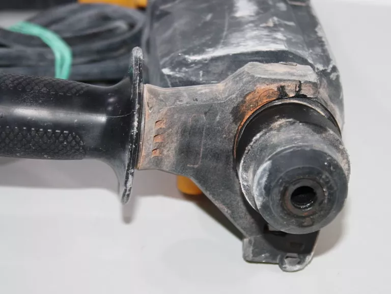 MŁOTOWIERTARKA CMI SDS PLUS 800