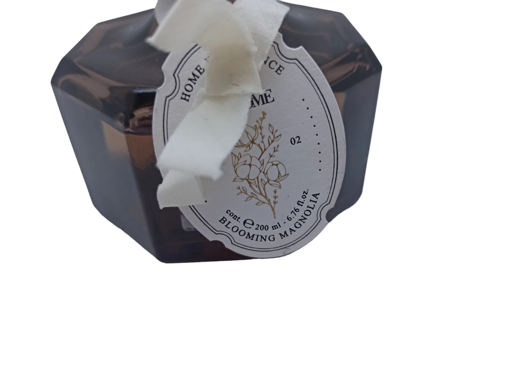 zapach-zara-home-blooming-magnolia-200ml-marka-apar-home