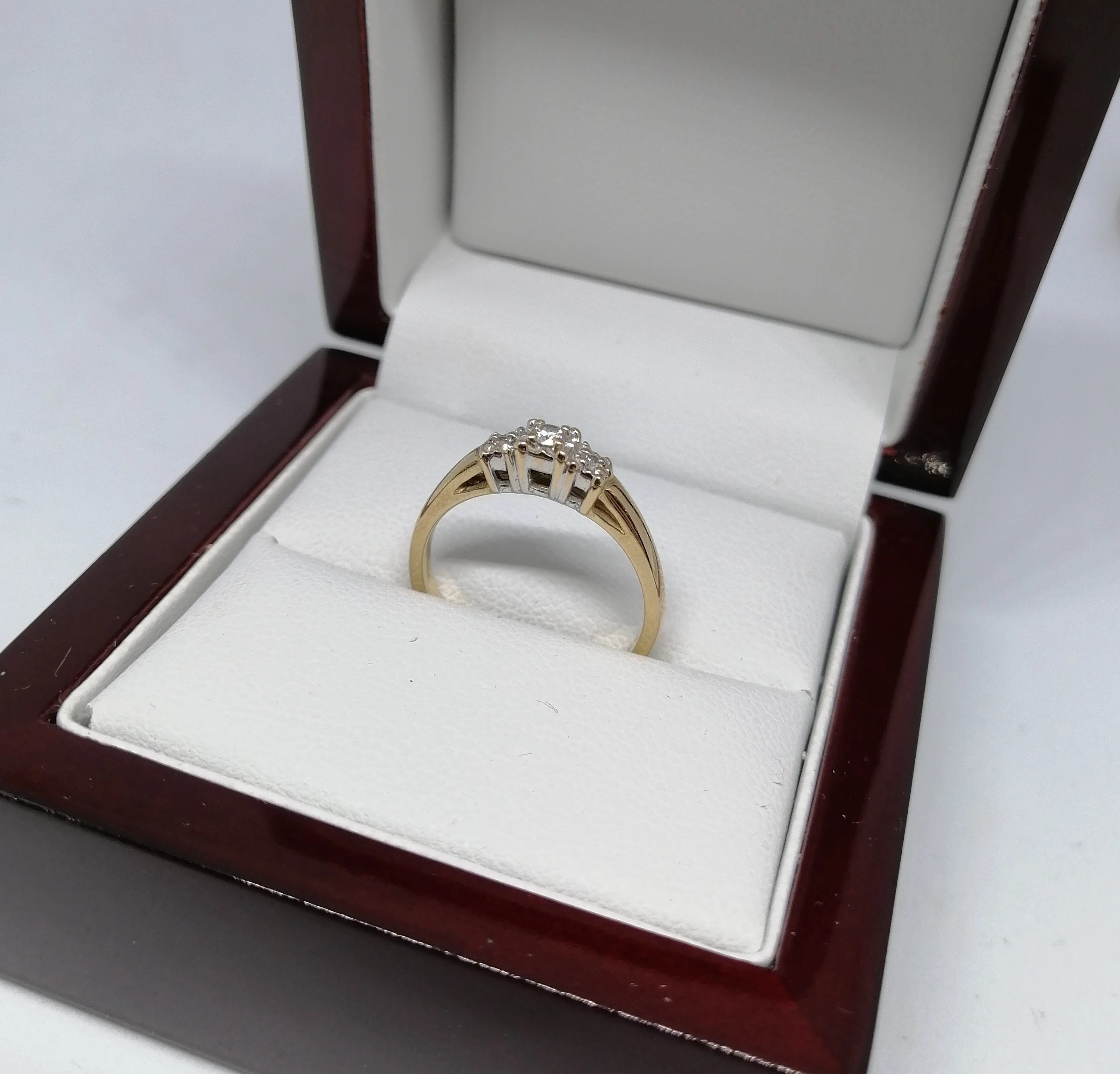 sliczny-zloty-pierscionek-z-brylantami-14k-r-13-stan-11323-2