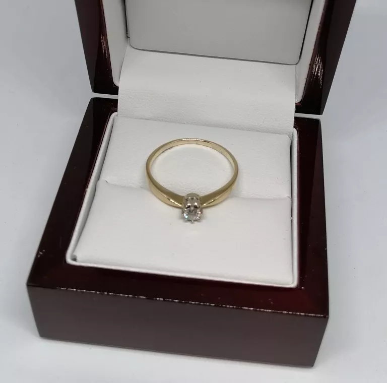 zloty-pierscionek-z-brylantem-14k-r20-material-15835-2