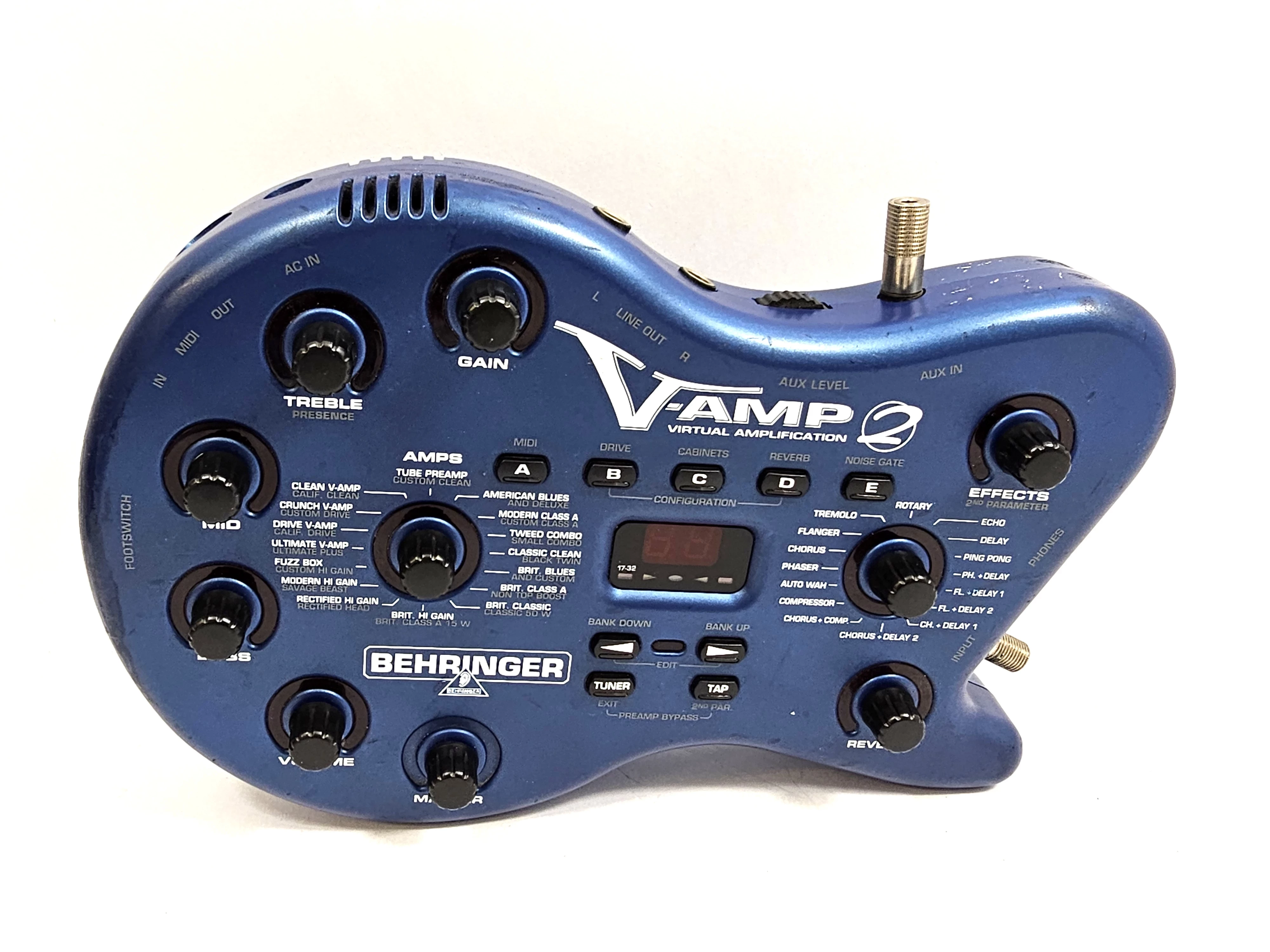 gitarowy-procesor-efektow-behringer-v-amp-2-rodzaj-gitarowe