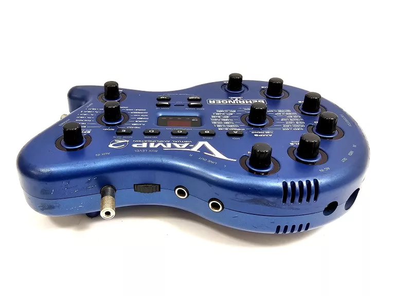 gitarowy-procesor-efektow-behringer-v-amp-2-model-cs400