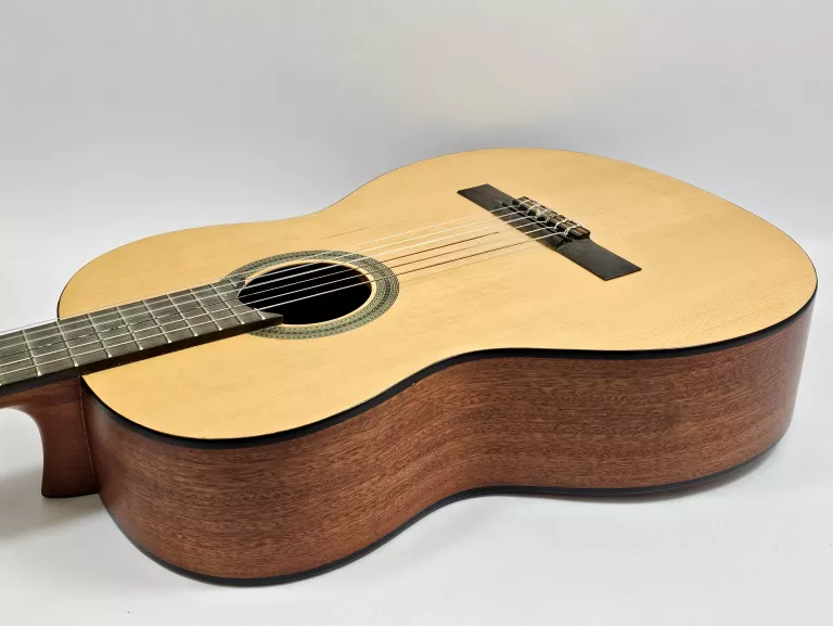 CORDOBA PROTEGE C1M 4/4 - GITARA KLASYCZNA 4/4+ FUTERAŁ