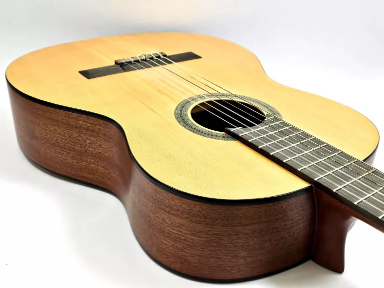 CORDOBA PROTEGE C1M 4/4 - GITARA KLASYCZNA 4/4+ FUTERAŁ
