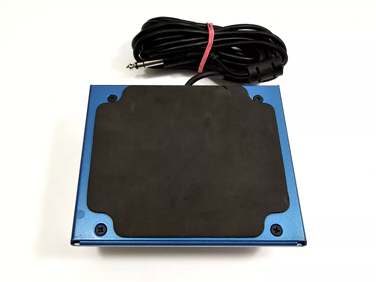 gitarowy-procesor-efektow-behringer-v-amp-2-ean-gtin-4033653052252