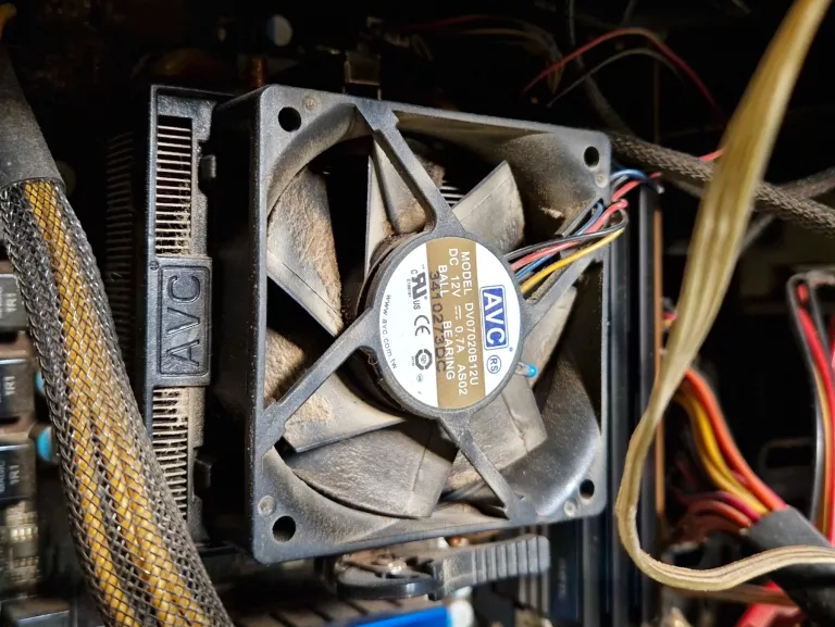 KOMPUTER ZALMAN PC 16 RAM, GEFORCE GTX770, AMD PHANTOM X4965