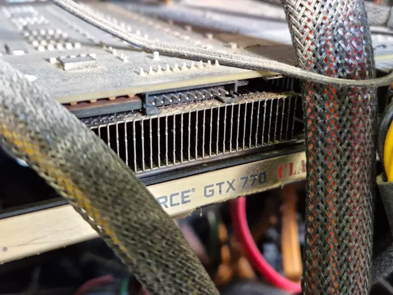 KOMPUTER ZALMAN PC 16 RAM, GEFORCE GTX770, AMD PHANTOM X4965