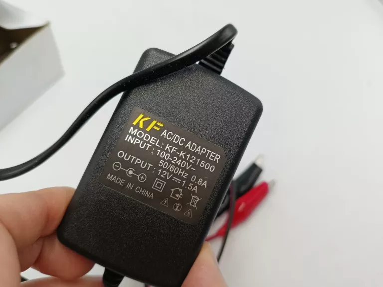 ŁADOWARKA PROSTOWNIK AKUMULATORÓW ŻELOWYCH 12V 1A KF-K121500