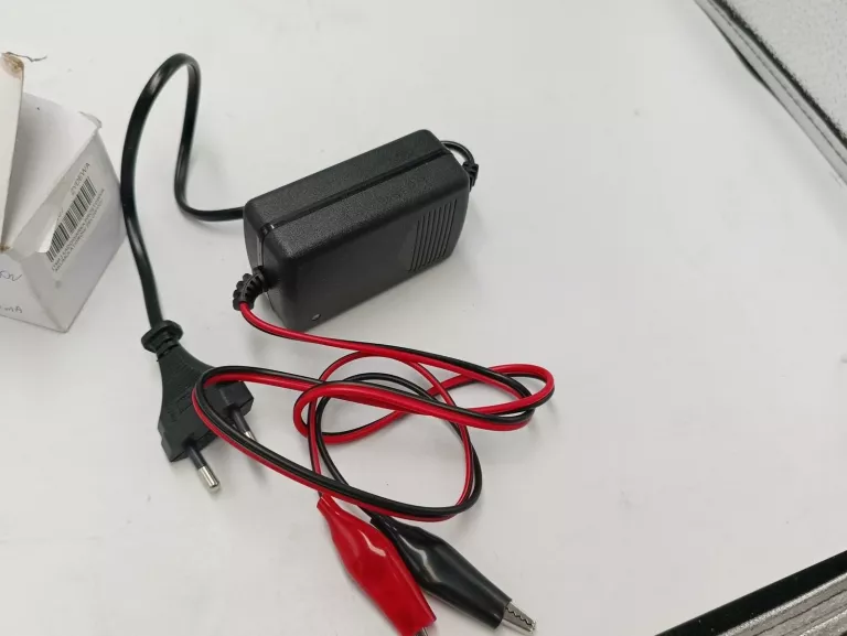 ŁADOWARKA PROSTOWNIK AKUMULATORÓW ŻELOWYCH 12V 1A KF-K121500