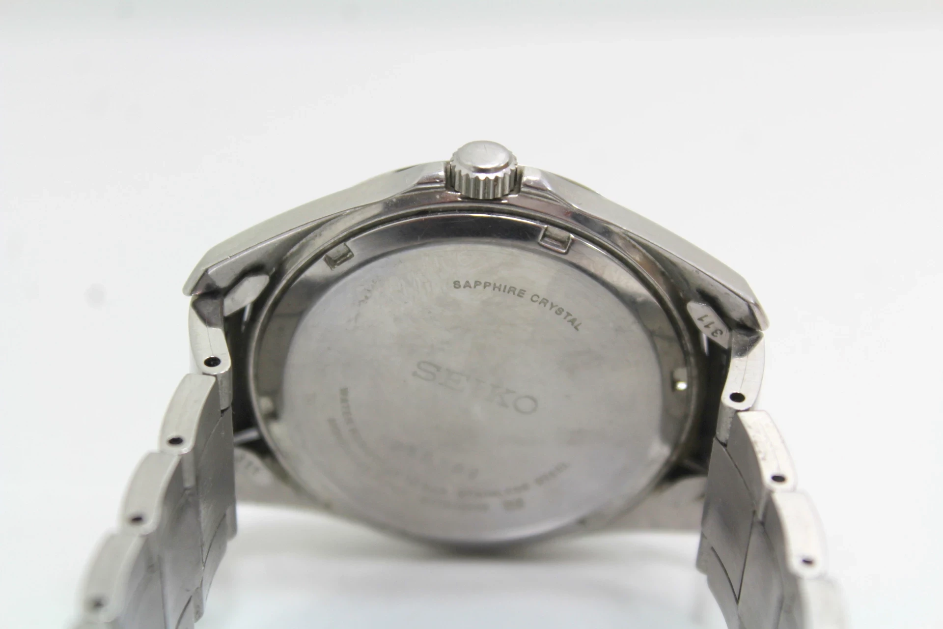 zegarek-seiko-sur009p1-250806-ksztalt-koperty-okragla