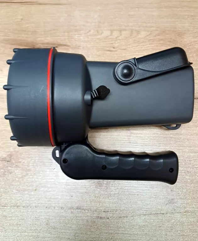 MACTRONIC ŁADOWALNY SZPERACZ 230V HALOGEN JML 8999