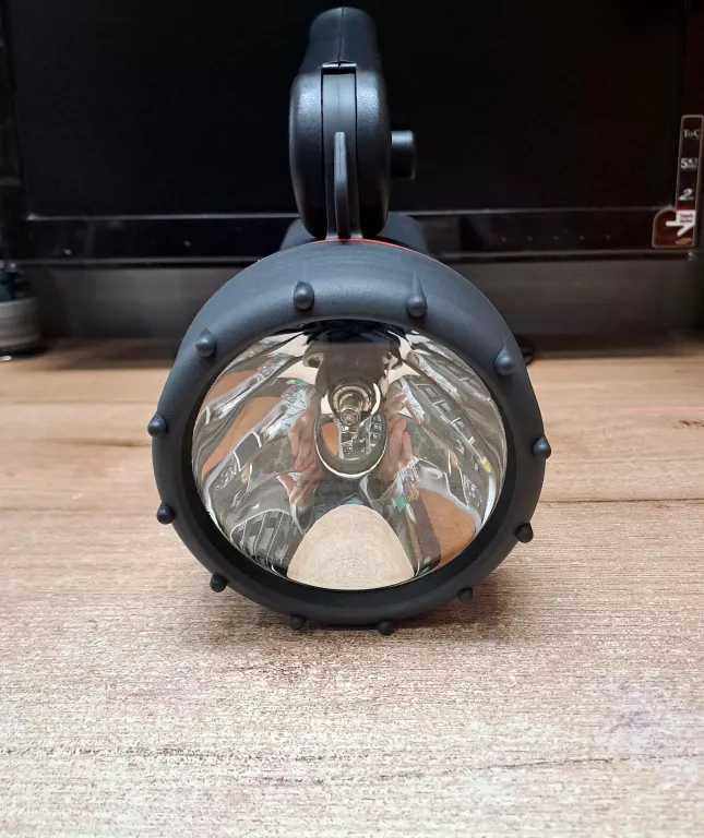 MACTRONIC ŁADOWALNY SZPERACZ 230V HALOGEN JML 8999