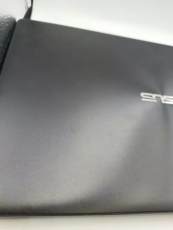 laptop-asus-x550j-i7-4720hq-12gb-gtx-950m-ssd-1tb-uszkodzona-matryca-przekatna-ekranu-1560