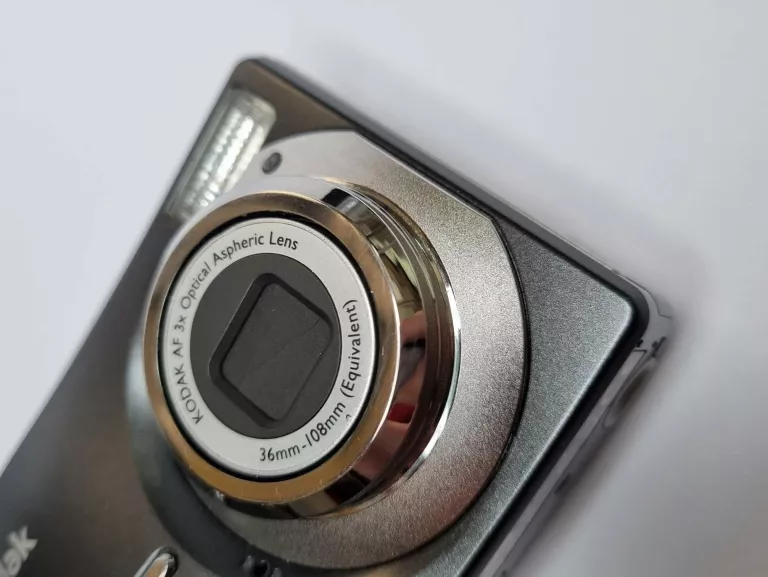 APARAT FOTOGRAFICZNY KOMPAKTOWY KODAK EASYSHARE C913