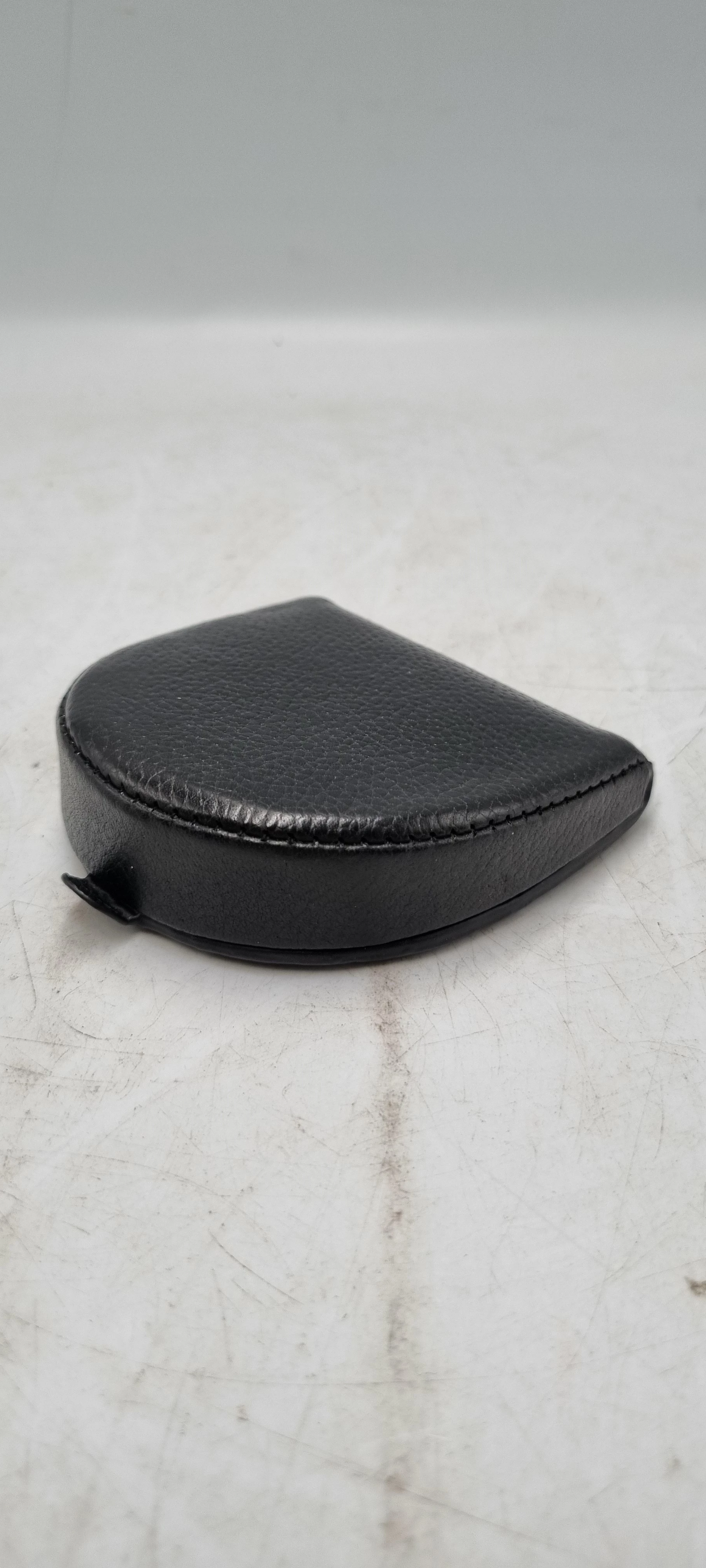 portfel-kopytko-czarne-slowackiego-17-katowice