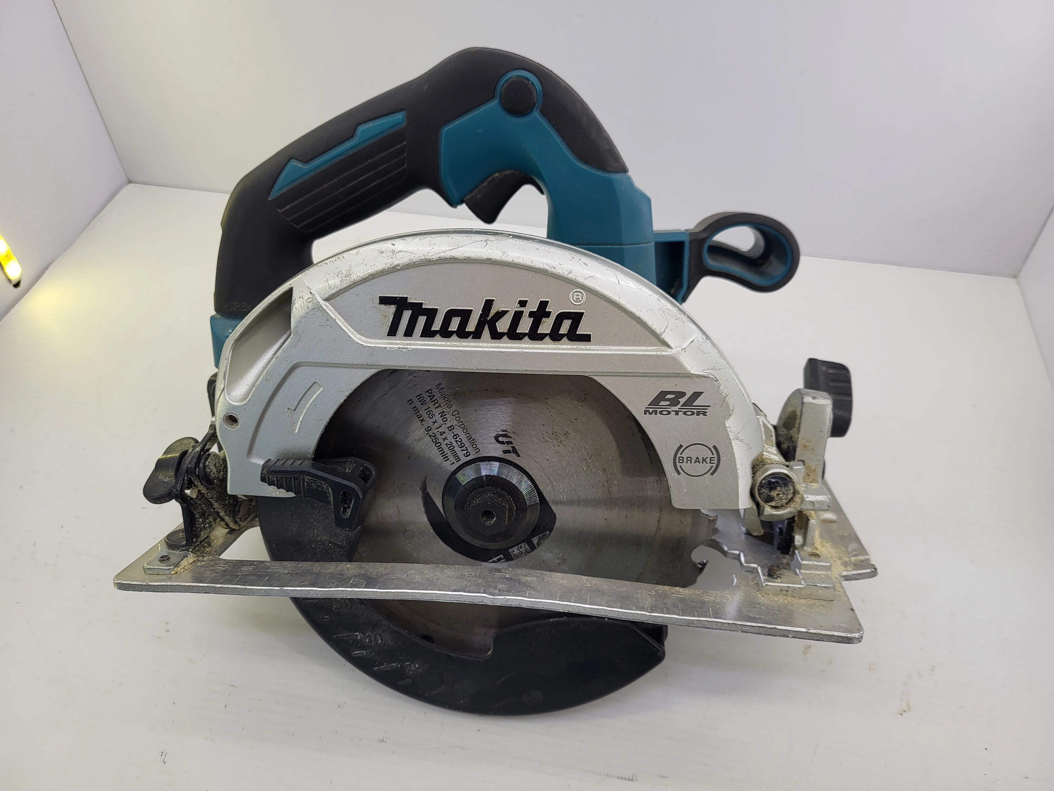 pilarka-tarczowa-makita-dhs661-aku-18v-czerwony-dwor-24-gdansk