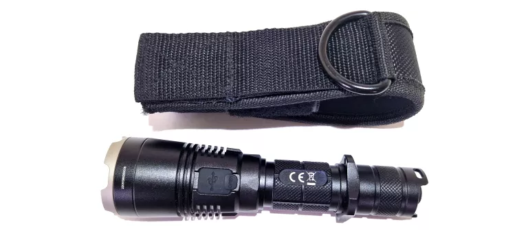 LATARKA NITECORE MH27UV 1000LM USB ŚWIATŁO BIAŁE,CZERWONE,NIEBIESKIE,UV