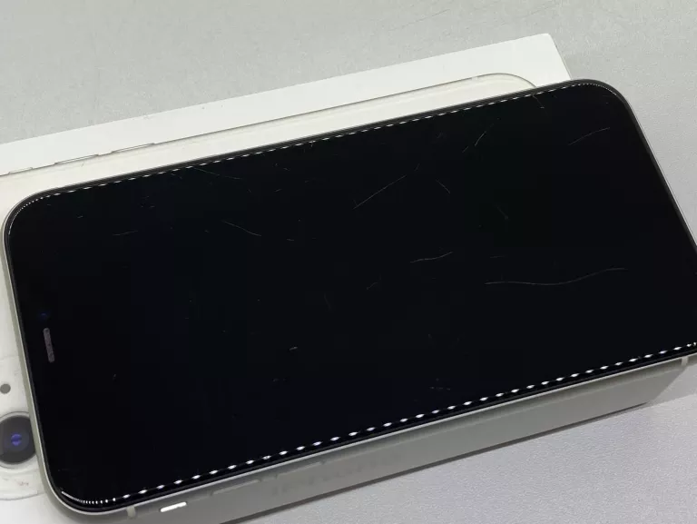 TELEFON IPHONE 11 128GB