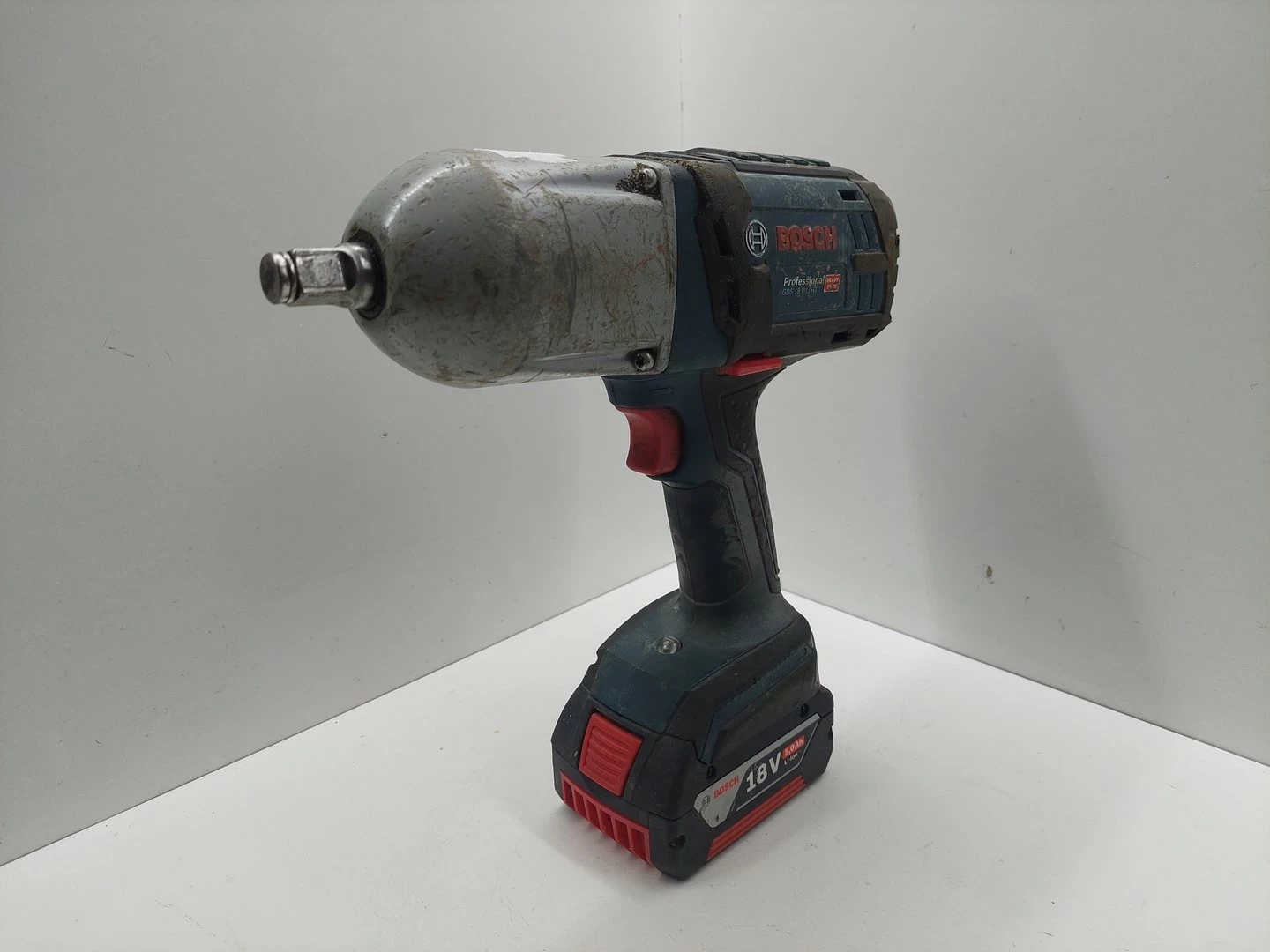klucz-udarowy-bosch-gds-18v-akumulator-bosch-50ah-stan-uzywany