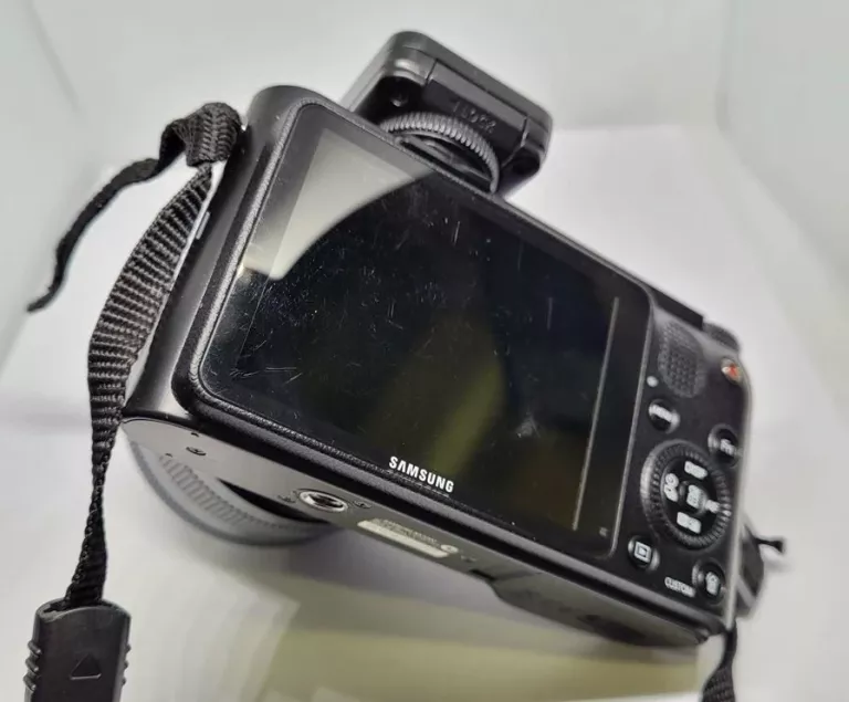 APARAT CYFROWY SAMSUNG NX1000 ZESTAW