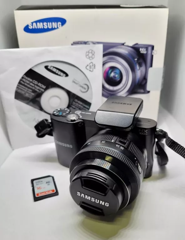 APARAT CYFROWY SAMSUNG NX1000 ZESTAW