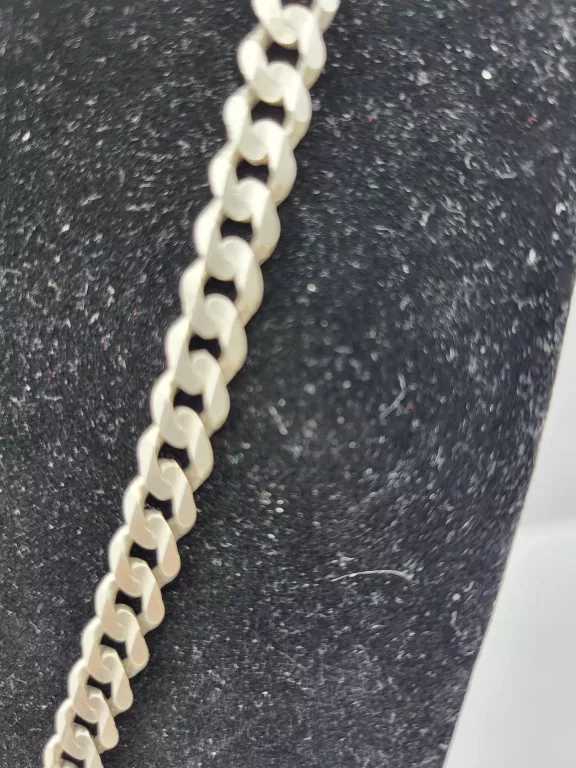 SREBRNY  ŁAŃCUSZEK Z ZAWIESZKĄ 925/33,61G DŁ.50