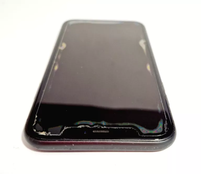 TELEFON IPHONE 11/KOMPLET