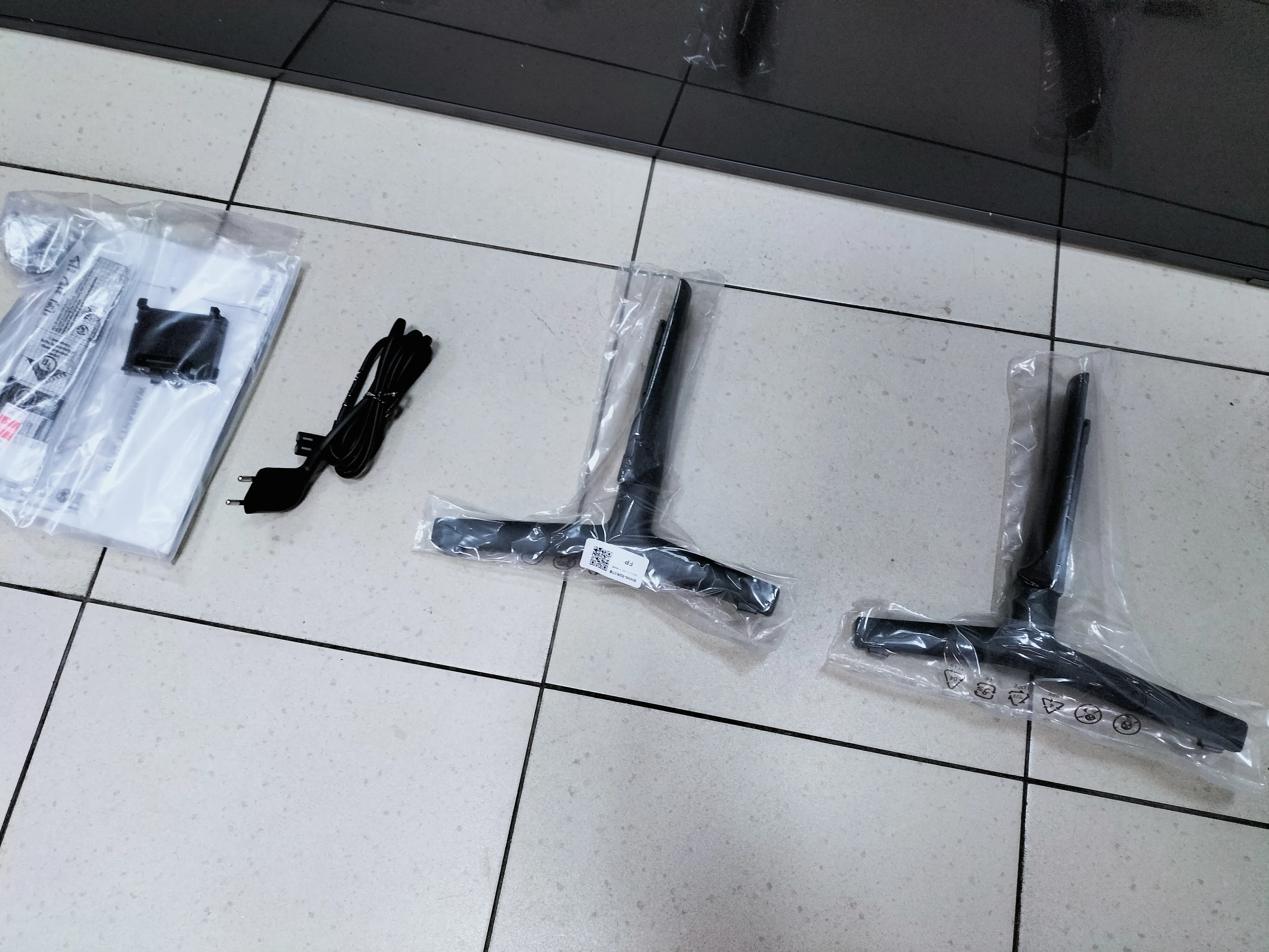 telewizor-samsung-qled-q60-qe55q67aau-product-id-2fbdf232-fe36-4277-8350-af504f8ffae4