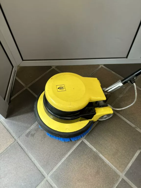 szorowarka-karcher-bds-33190c-model-bds-33180-c-adv