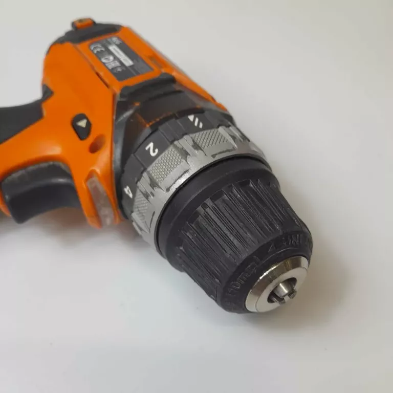 wiertarko-wkretarka-aeg-bs12c2-pojemnosc-akumulatora-1200