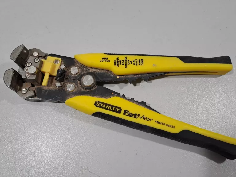 STANLEY FMHT0-96230 SZCZYPCE ŚCIĄGACZ DO CIĘCIA I ŚCIĄGANIA IZOLACJI