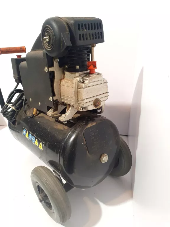 KOMPRESOR OLEJOWY SPRĘŻARKA BLACK DECKER BD 160/24