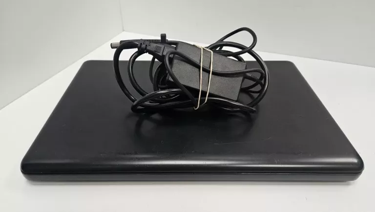 LAPTOP HP COMPAQ PRESARIO CQ57 4GB/WIN7/500GB