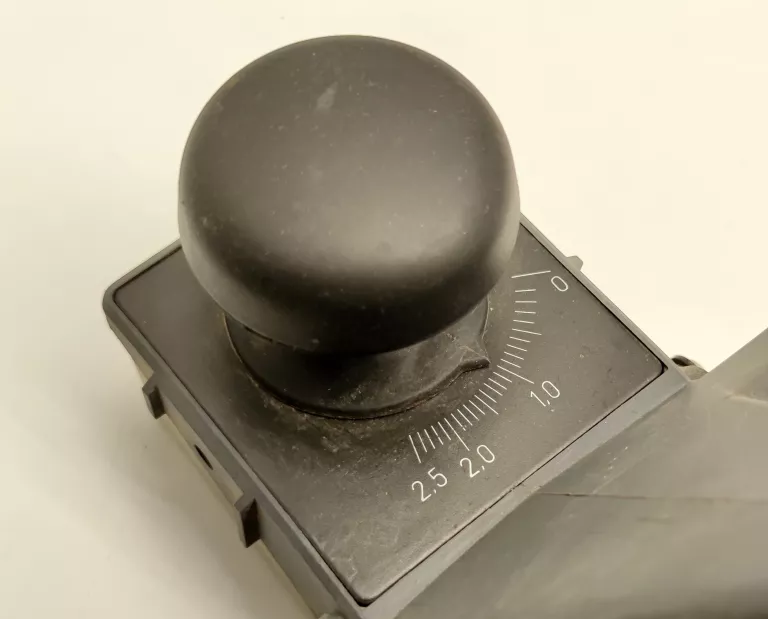 STRUG ELEKTRYCZNY SKIL 1525