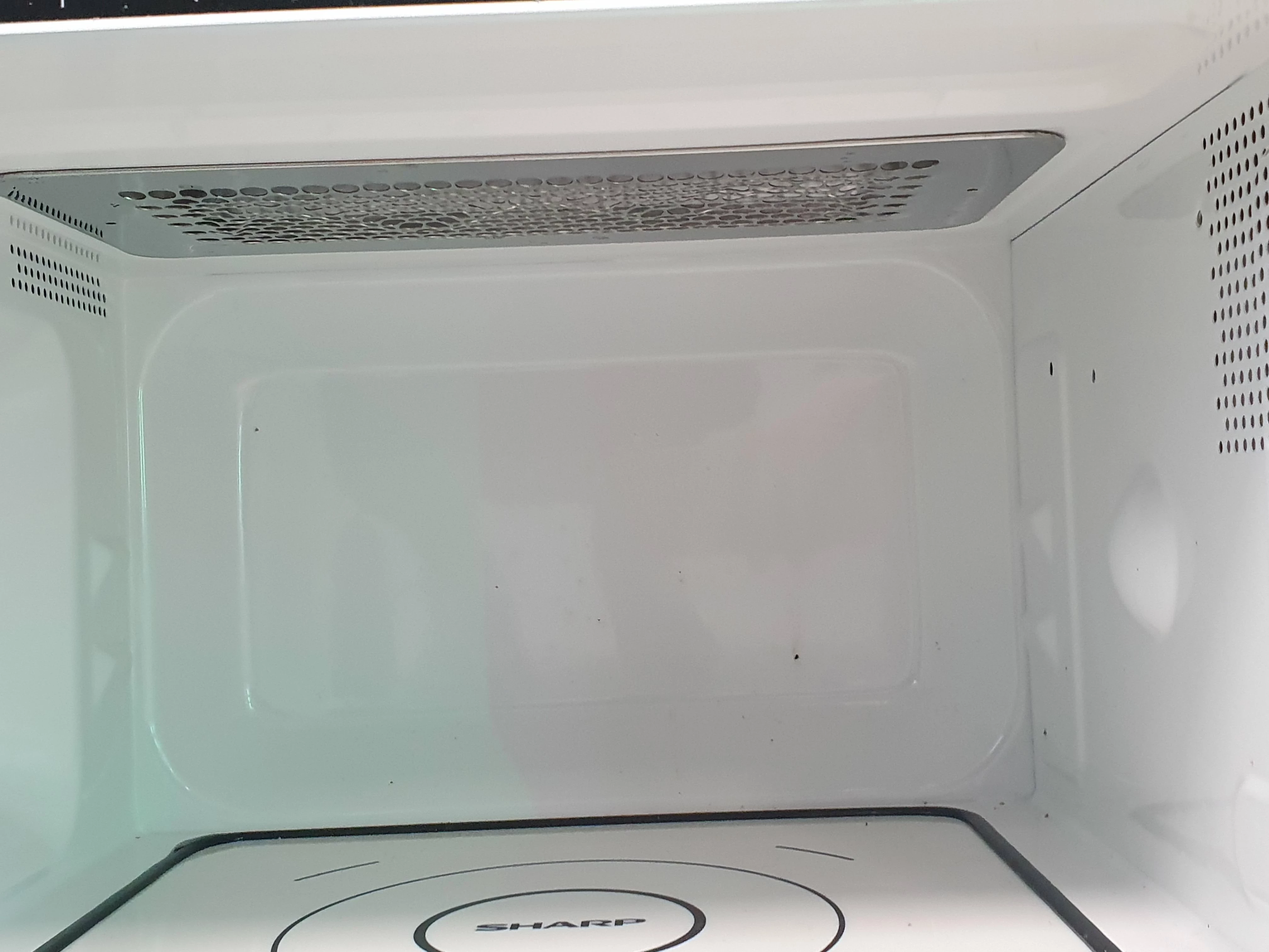 kuchenka-mikrofalowa-sharp-r760bk-pojemnosc-23