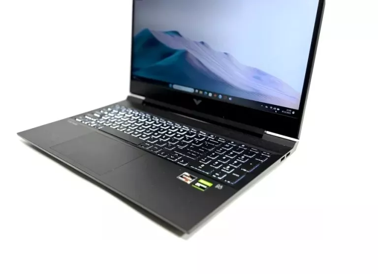 hp-victus-16-e0403nw-r5-5600h-8512gb-ssd-gtx1650-rozdzielczosc-px-1920-x-1080