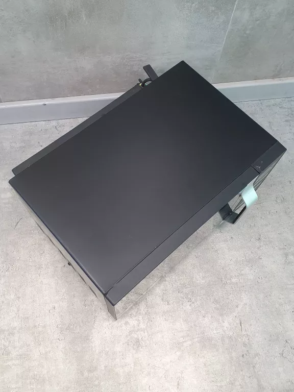 KUCHENKA MIKROFALOWA SHARP R760BK