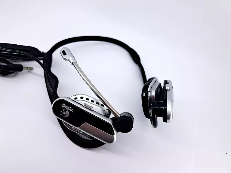 sluchawki-z-mikrofonem-logitech-headset-h555-pilsudskiego-8-konskie-unico