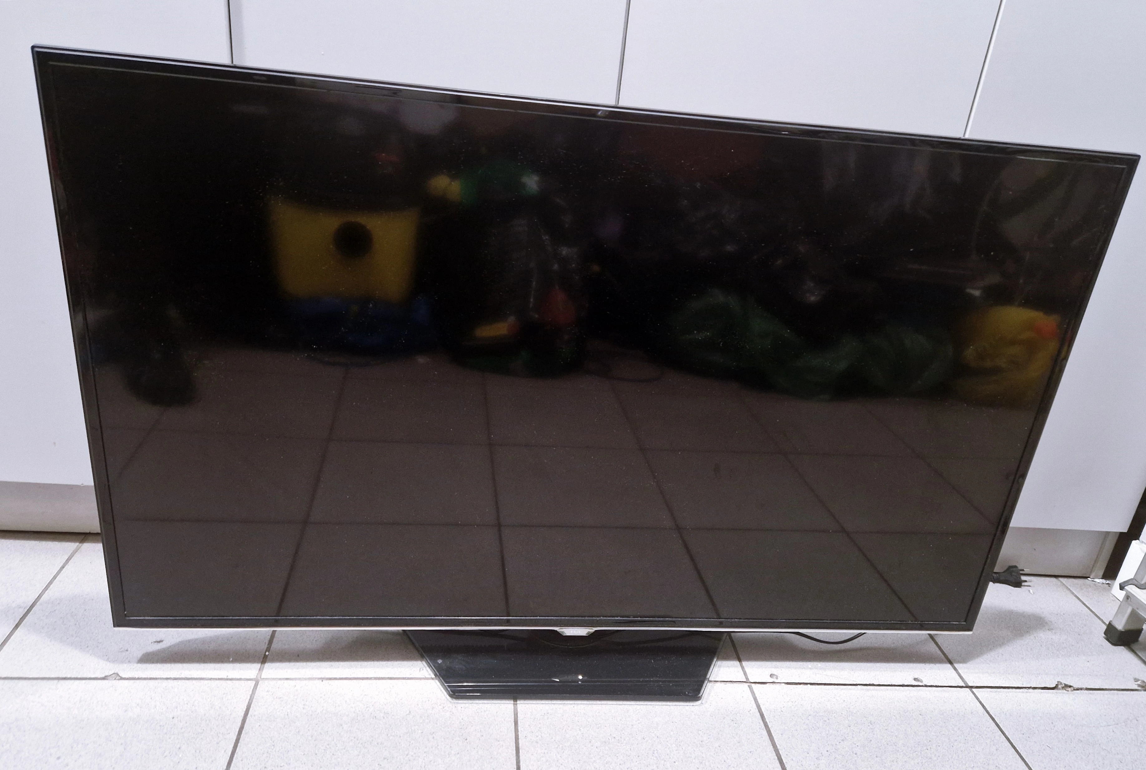 telewizor-led-tcl-50p735-50-4k-uhd-czarny-zelazna-67-warszawa