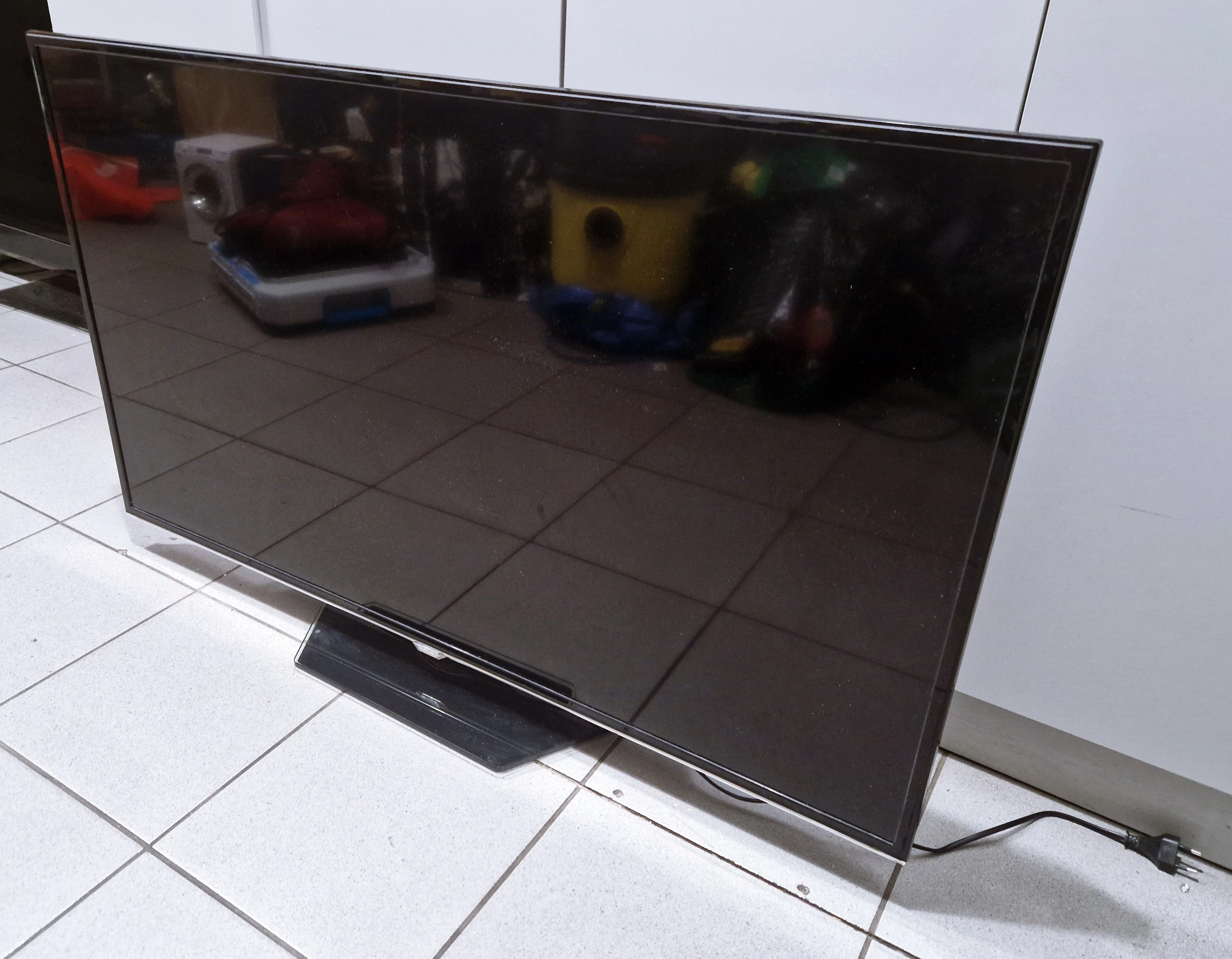 telewizor-led-tcl-50p735-50-4k-uhd-czarny-stan-11323-2