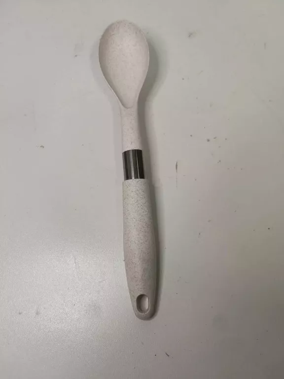 plastikowa-lyzka-do-salatki-wroclawska-71-krakow