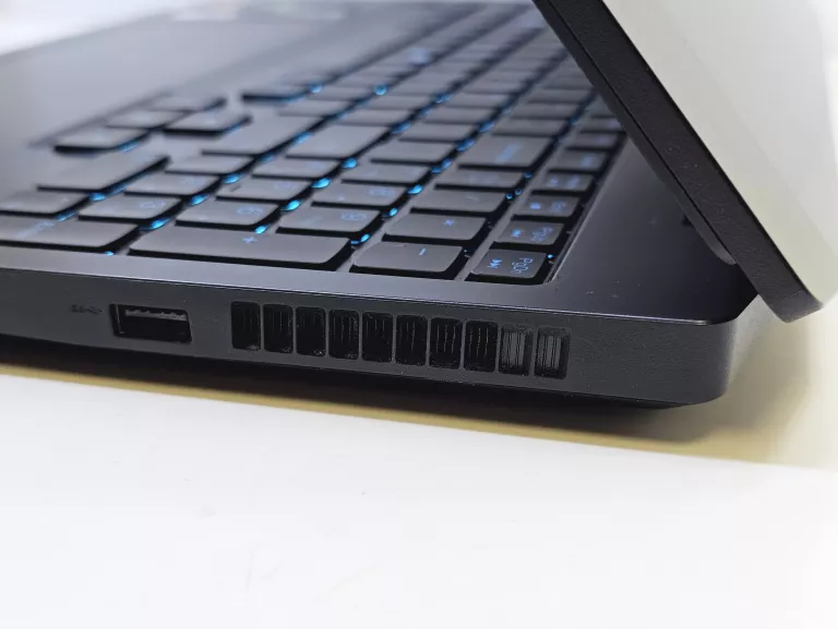 LAPTOP LENOVO IDEAPAD GAMING 3 15ARH05 15,6 " AMD RYZEN 5 16 GB / 512 GB