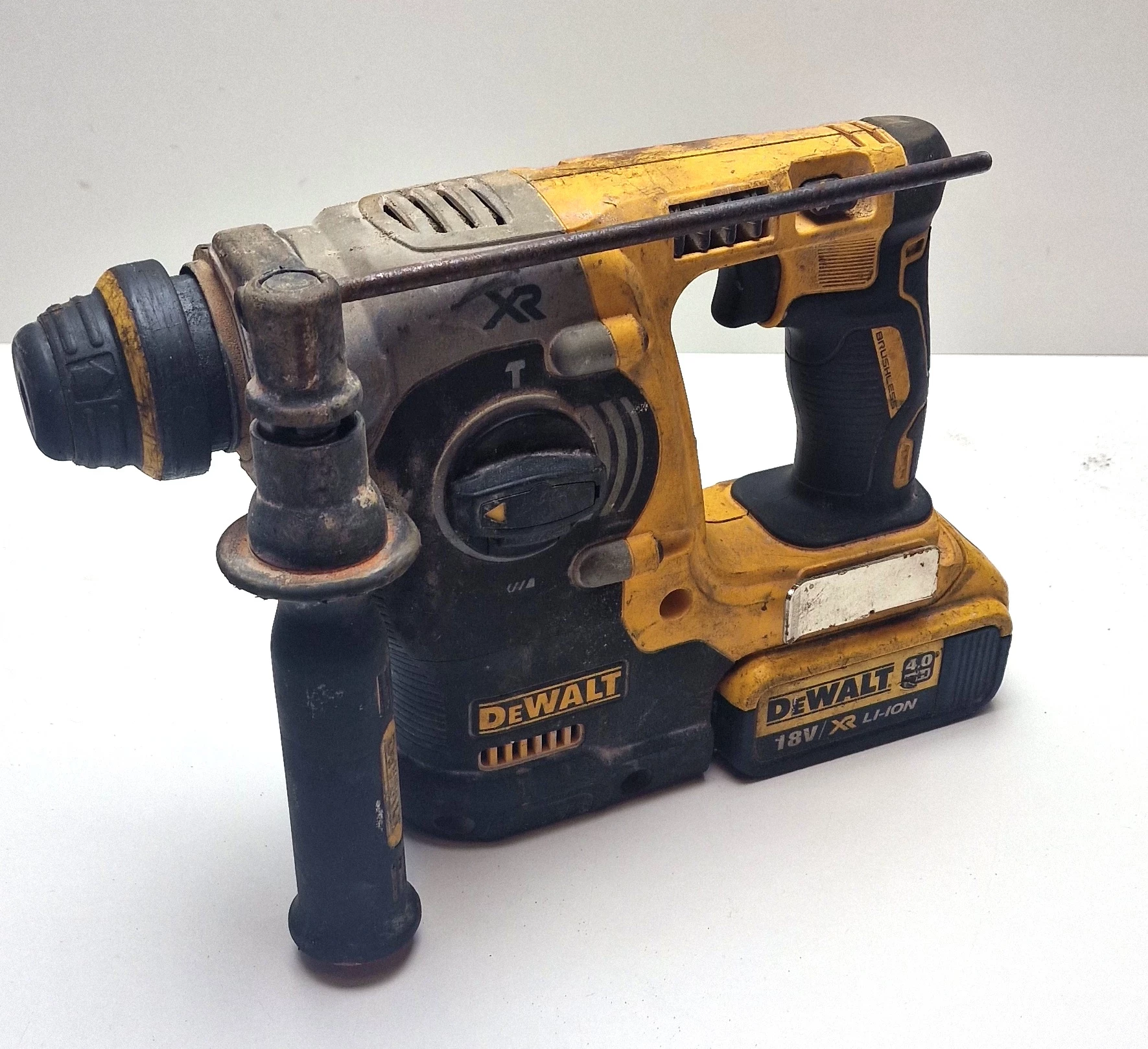 mlotowiertarka-dewalt-dch273-maksymalna-moc-400