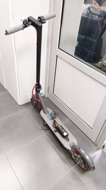 hulajnoga-elektryczna-ugo-x11-black-350-w-25-kmh-daszynskiego-22-wroclaw-gracja