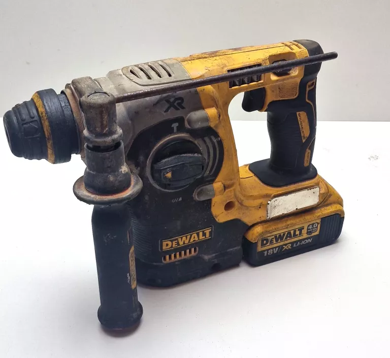 mlotowiertarka-dewalt-dch273-maksymalna-moc-400