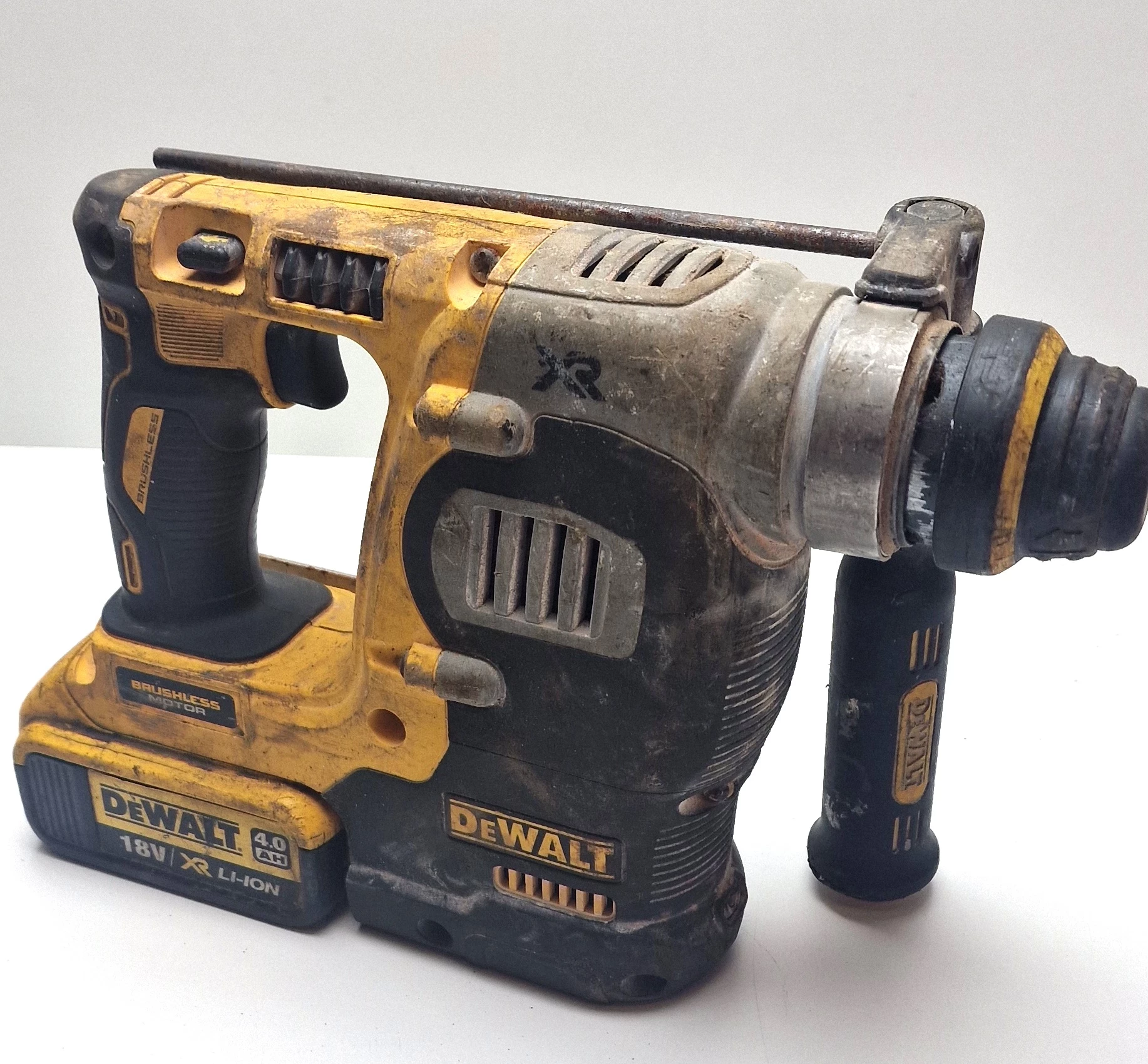 mlotowiertarka-dewalt-dch273-predkosc-obrotowa-1100