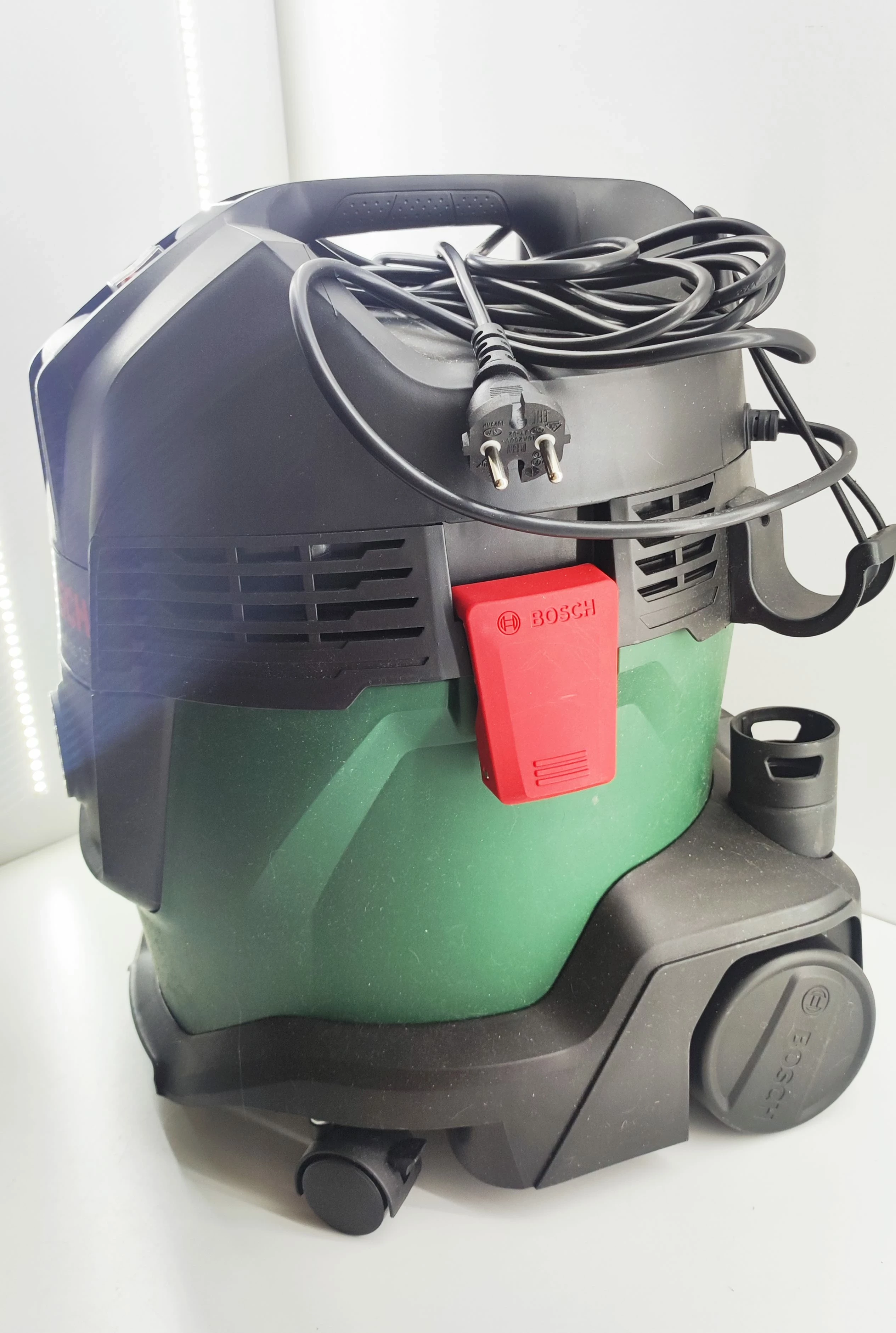 odkurzacz-bosch-universalvac-15-ean-gtin-3165140873970
