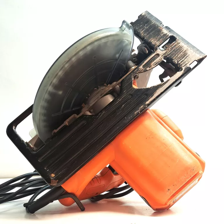 PIŁA TARCZOWA BLACK&DECKER 1250 W 16 MM