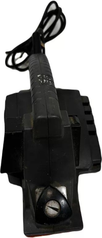 BLACK&DECKER STRUG RĘCZNY 230V, 600W